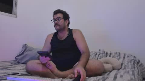 Snapshot of baddaddybrasil chatting on 9, 4, 2026 Baddaddybrazil online show from 9, 4, 2026