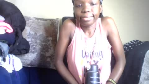 Snapshot of baddie_floxxy chatting on 17, 6, 2026 baddie_floxxy online show from 17, 6, 2026