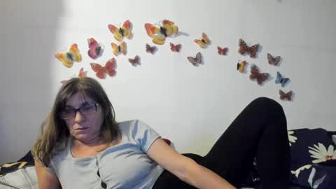 Snapshot of badgg chatting on 3, 1, 2025 Gina online show from 3, 1, 2025