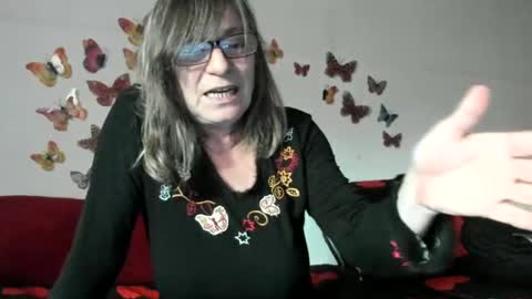 Snapshot of badgg chatting on 12, 2, 2025 Gina online show from 12, 2, 2025