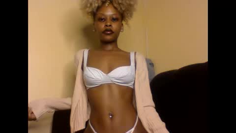 Lily. online show from 22, 12, 2025