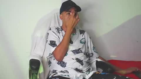 Snapshot of badjuanhot chatting on 30, 1, 2025 Juan Help us reach 100 likes online show from 30, 1, 2025