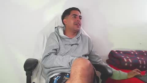 Snapshot of badjuanhot chatting on 30, 1, 2025 Juan Help us reach 100 likes online show from 30, 1, 2025