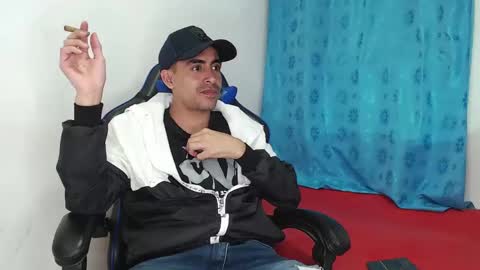 Snapshot of badjuanhot chatting on 6, 3, 2025 Juan Help us reach 100 likes online show from 6, 3, 2025