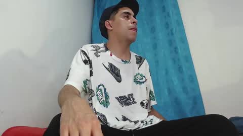 Snapshot of badjuanhot chatting on 11, 3, 2025 Juan Help us reach 100 likes online show from 11, 3, 2025