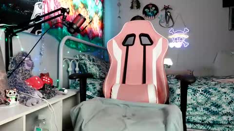 Snapshot of baebaebluexxx chatting on 29, 10, 2025 Bae Bae Blue online show from 29, 10, 2025