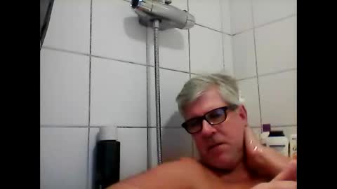 baggelina75 online show from 5, 12, 2024