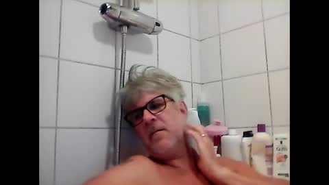 baggelina75 online show from 9, 1, 2025