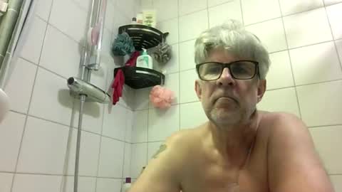 Snapshot of baggelina75 chatting on 8, 6, 2026 baggelina75 online show from 8, 6, 2026