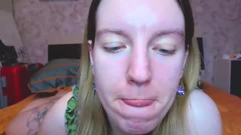 holly online show from 1, 2, 2026