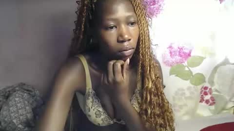 Snapshot of bailey_lo chatting on 25, 4, 2026 jewel online show from 25, 4, 2026