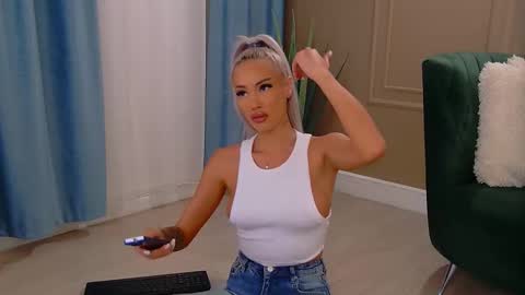 Snapshot of bailey_rush chatting on 29, 9, 2025 bailey_rush online show from 29, 9, 2025