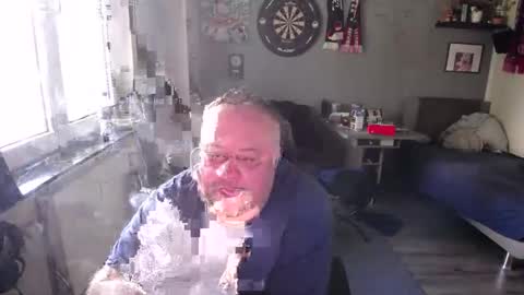 Snapshot of balu256 chatting on 7, 5, 2026 balu256 online show from 7, 5, 2026