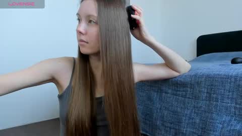 Snapshot of bam_bi chatting on 8, 5, 2026 Kira online show from 8, 5, 2026