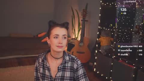 Snapshot of bananya_kitty chatting on 10, 3, 2025 Ellen and online show from 10, 3, 2025