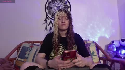 V E R O N I C A online show from 10, 2, 2025