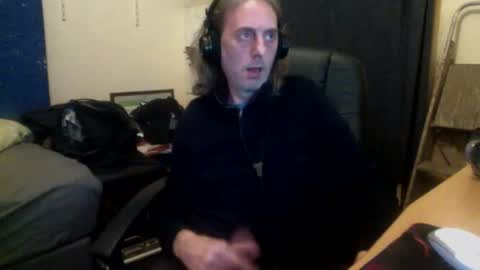 bangintoleather online show from 18, 9, 2025