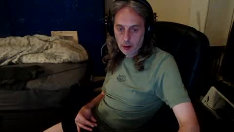 Snapshot of bangintoleather chatting on 23, 7, 2026 bangintoleather online show from 23, 7, 2026