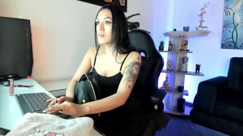 Snapshot of baphy_baby chatting on 15, 10, 2025 Gabi online show from 15, 10, 2025