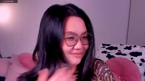 Barbie Kim online show from 19, 4, 2026