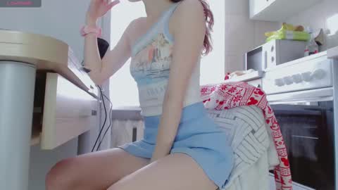 Snapshot of barbarian_girl chatting on 4, 3, 2025 Amina online show from 4, 3, 2025