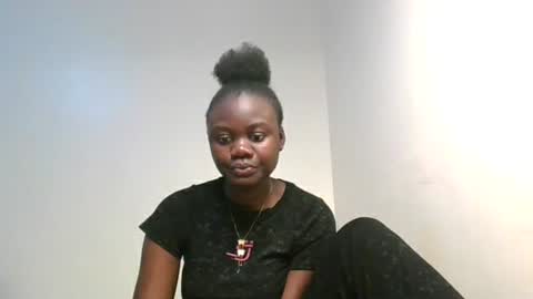 Snapshot of barbie_queen2 chatting on 20, 6, 2026 queen online show from 20, 6, 2026
