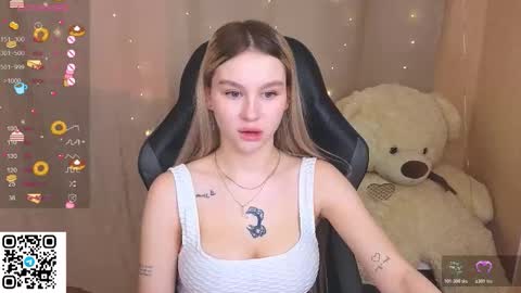 Snapshot of barbieee_doll chatting on 4, 11, 2025 Eva online show from 4, 11, 2025