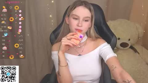 Snapshot of barbieee_doll chatting on 5, 11, 2025 Eva online show from 5, 11, 2025