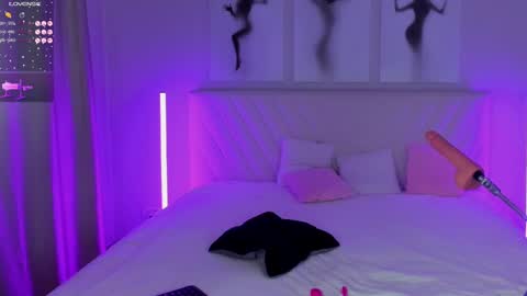  Emma online show from 2, 2, 2025