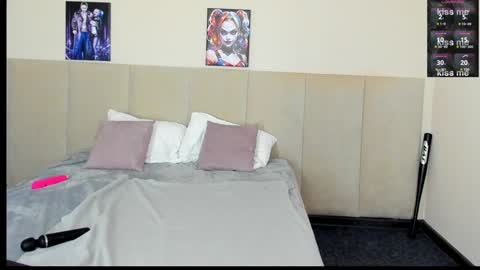 Snapshot of barbiemuscle1 chatting on 8, 12, 2024 Barbie online show from 8, 12, 2024