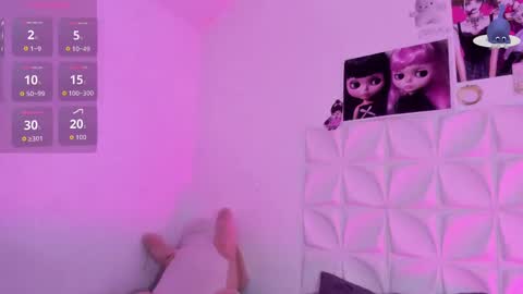 Snapshot of barbieteeen chatting on 25, 10, 2025 Barbie... online show from 25, 10, 2025