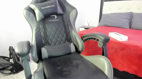 Snapshot of barbieteeen chatting on 7, 11, 2025 Barbie... online show from 7, 11, 2025