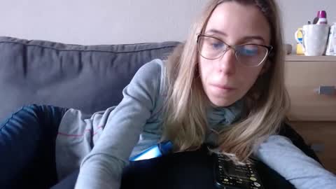 Snapshot of barelylegalblondy chatting on 2, 2, 2026 Lena online show from 2, 2, 2026