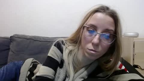 Snapshot of barelylegalblondy chatting on 23, 2, 2026 Lena online show from 23, 2, 2026