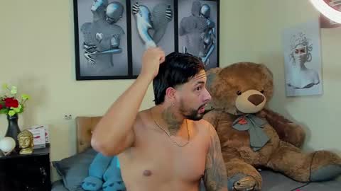 bastian_jones1 online show from 16, 2, 2025