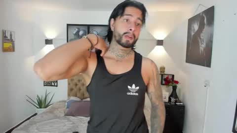 bastian_jones1 online show from 6, 11, 2025