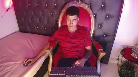Snapshot of bastian_jonnes chatting on 4, 10, 2025 Bastian online show from 4, 10, 2025