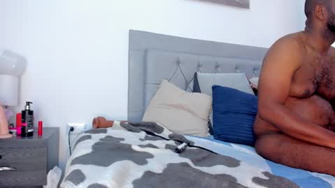 Idaly and Carlos online show from 13, 9, 2025