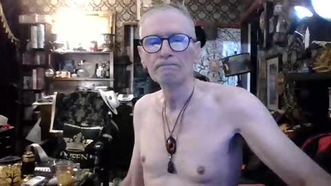 Snapshot of bazzasworld chatting on 11, 2, 2025 Bazza online show from 11, 2, 2025