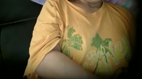 Snapshot of bbbaby03 chatting on 24, 4, 2026 bbbaby03 online show from 24, 4, 2026