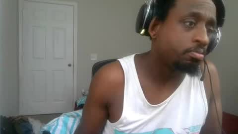 Snapshot of bbc_rocker chatting on 13, 7, 2026 rocker n queen online show from 13, 7, 2026