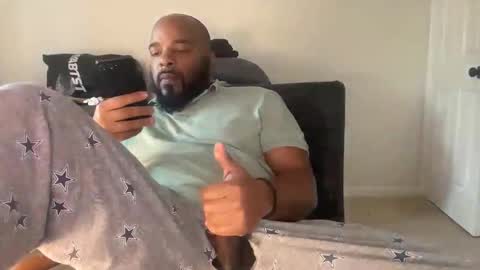 Snapshot of bbcfun44 chatting on 21, 11, 2025 Zaddy online show from 21, 11, 2025