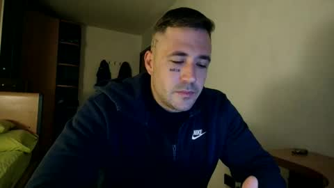 BB Namelezz online show from 30, 10, 2025