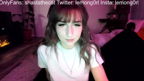 Snapshot of bbshasta chatting on 15, 9, 2025 Shasta online show from 15, 9, 2025