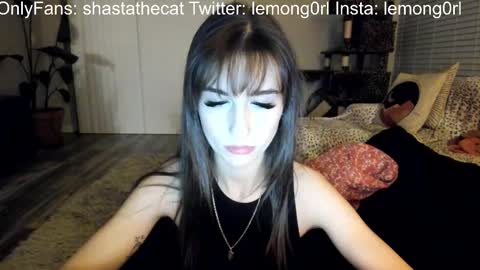 Snapshot of bbshasta chatting on 27, 9, 2025 Shasta online show from 27, 9, 2025