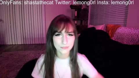 Snapshot of bbshasta chatting on 25, 11, 2025 Shasta online show from 25, 11, 2025