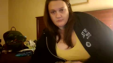 Snapshot of bbwdomqueen chatting on 1, 2, 2026 QuEen KeLs online show from 1, 2, 2026