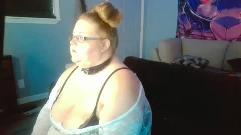 Snapshot of bbwgamergirl93 chatting on 25, 9, 2025 bbwgamergirl93 online show from 25, 9, 2025