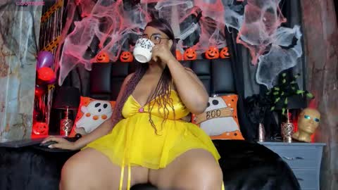 Bbwlatina01 online show from 29, 10, 2025