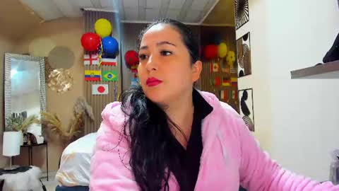 Snapshot of bbwluxurymuse chatting on 17, 6, 2026 bbwluxurymuse online show from 17, 6, 2026
